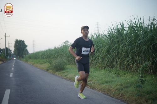 Race photo from Kediri Half Marathon 2024