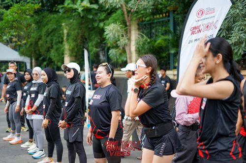 Race photo from ONE RUN 10K VIBES JAKARTA 