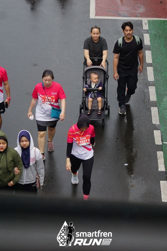 Race photo from Smartfren Run 2024