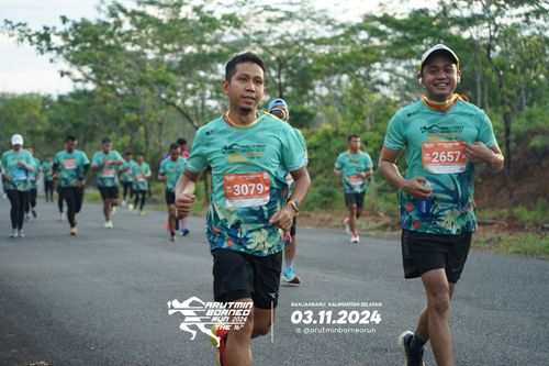 Race photo from Arutmin Borneo Run 2024