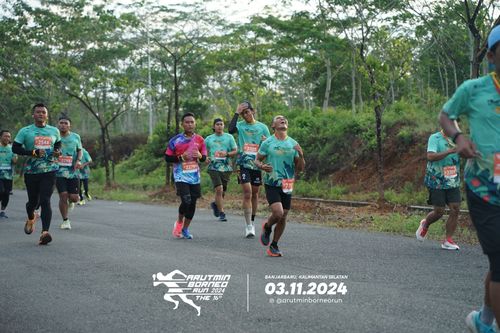 Race photo from Arutmin Borneo Run 2024