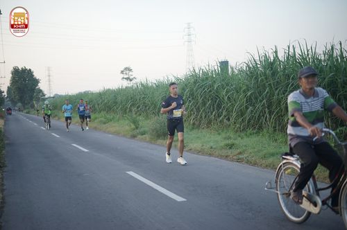 Race photo from Kediri Half Marathon 2024
