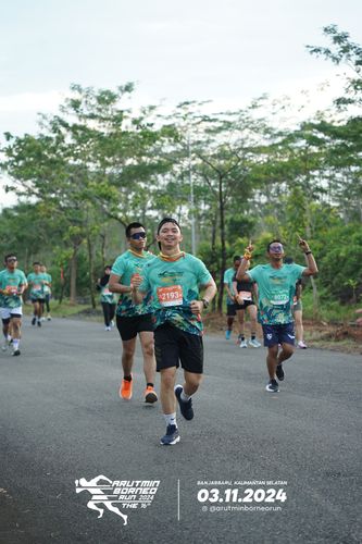 Race photo from Arutmin Borneo Run 2024
