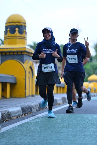 Race photo from KEMLU RUN 2025
