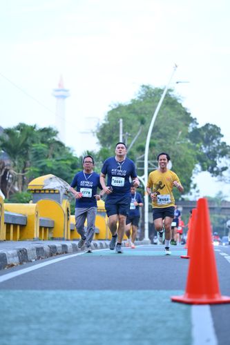 Race photo from KEMLU RUN 2025