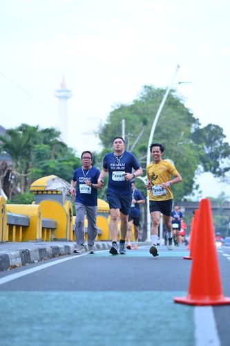 Race photo from KEMLU RUN 2025