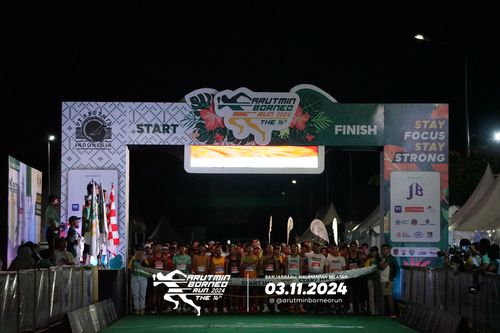 Race photo from Arutmin Borneo Run 2024