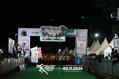 Race photo from Arutmin Borneo Run 2024