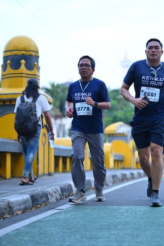 Race photo from KEMLU RUN 2025