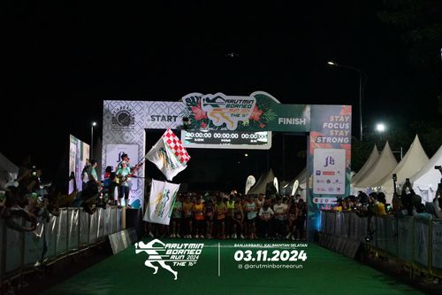 Race photo from Arutmin Borneo Run 2024
