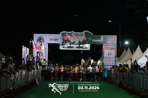 Race photo from Arutmin Borneo Run 2024