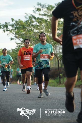 Race photo from Arutmin Borneo Run 2024