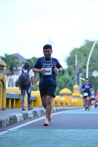 Race photo from KEMLU RUN 2025