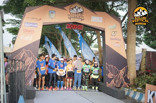 Race photo from Kelud Vertical Challenge 2024