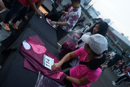 Race photo from Assurance Fun Run 2024