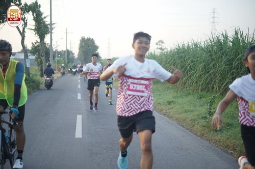 Race photo from Kediri Half Marathon 2024