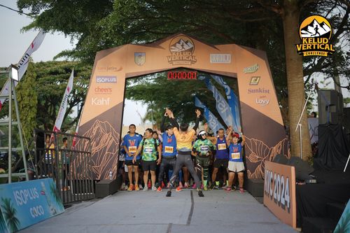 Race photo from Kelud Vertical Challenge 2024