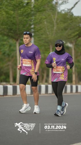 Race photo from Arutmin Borneo Run 2024
