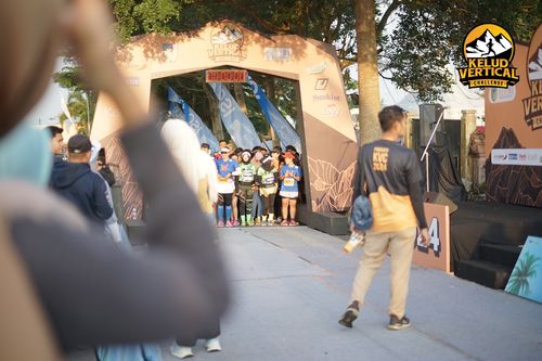 Race photo from Kelud Vertical Challenge 2024