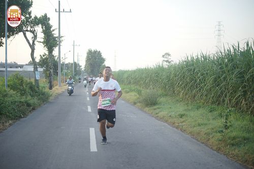 Race photo from Kediri Half Marathon 2024
