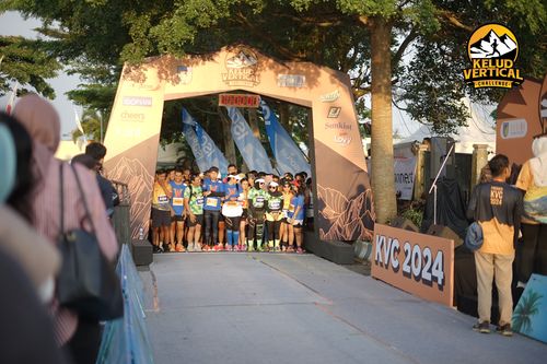 Race photo from Kelud Vertical Challenge 2024