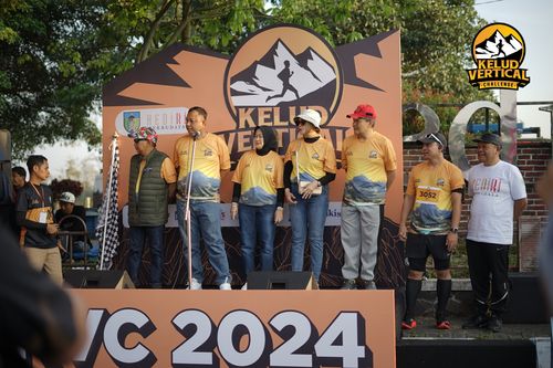 Race photo from Kelud Vertical Challenge 2024
