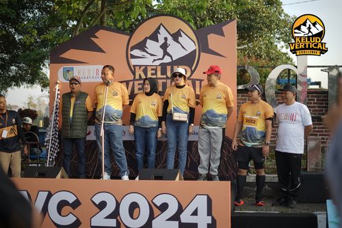 Race photo from Kelud Vertical Challenge 2024