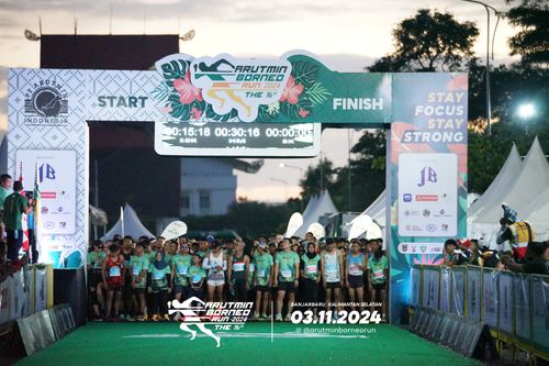 Race photo from Arutmin Borneo Run 2024