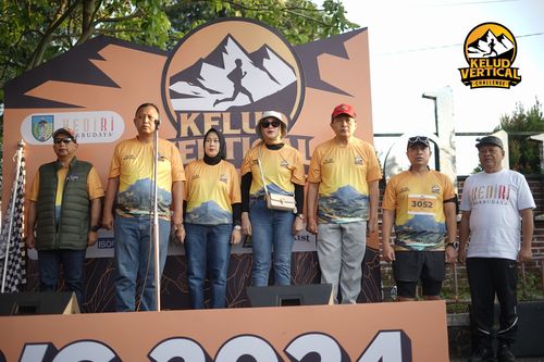 Race photo from Kelud Vertical Challenge 2024