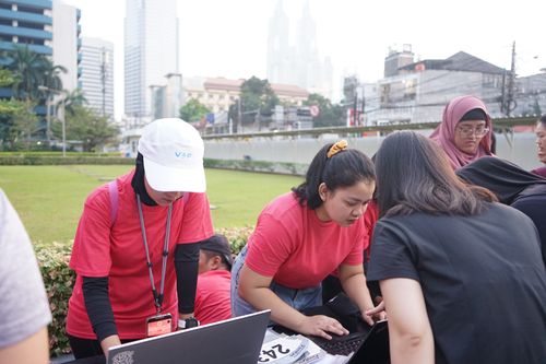 Race photo from Assurance Fun Run 2024