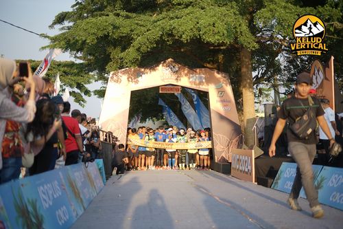 Race photo from Kelud Vertical Challenge 2024