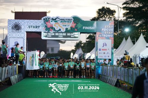 Race photo from Arutmin Borneo Run 2024