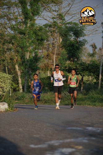Race photo from Kelud Vertical Challenge 2024
