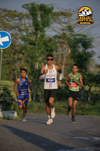 Race photo from Kelud Vertical Challenge 2024