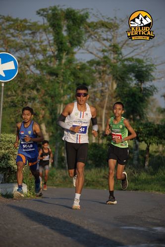Race photo from Kelud Vertical Challenge 2024