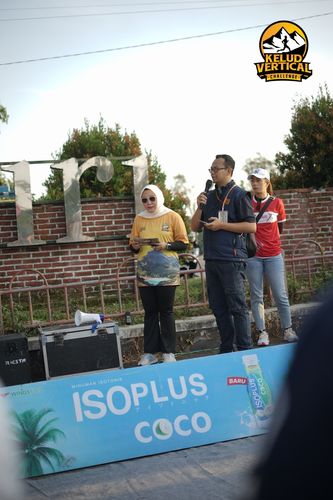 Race photo from Kelud Vertical Challenge 2024
