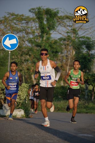 Race photo from Kelud Vertical Challenge 2024