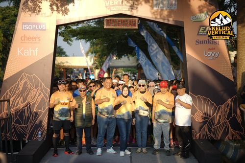 Race photo from Kelud Vertical Challenge 2024