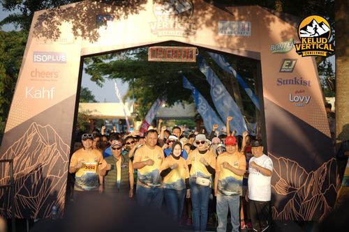 Race photo from Kelud Vertical Challenge 2024