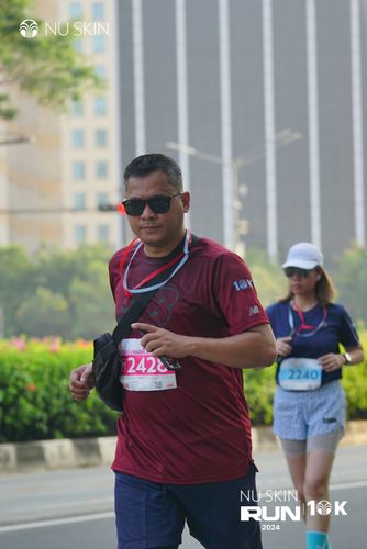 Race photo from Nu Skin Run 10K