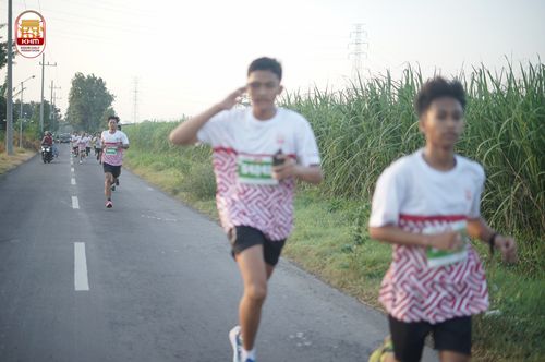 Race photo from Kediri Half Marathon 2024