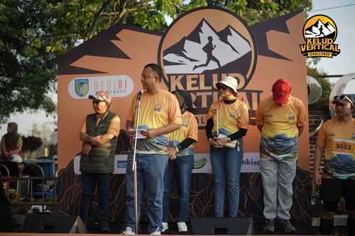 Race photo from Kelud Vertical Challenge 2024