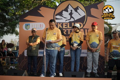 Race photo from Kelud Vertical Challenge 2024
