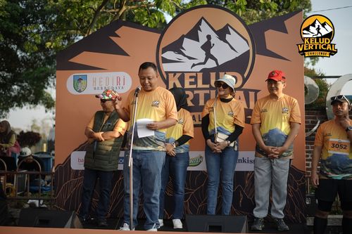 Race photo from Kelud Vertical Challenge 2024