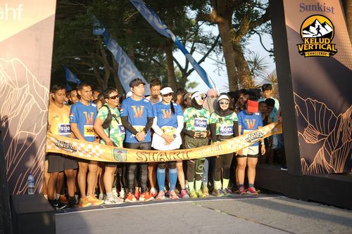 Race photo from Kelud Vertical Challenge 2024