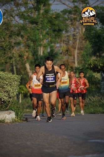 Race photo from Kelud Vertical Challenge 2024