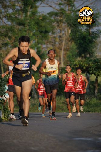 Race photo from Kelud Vertical Challenge 2024