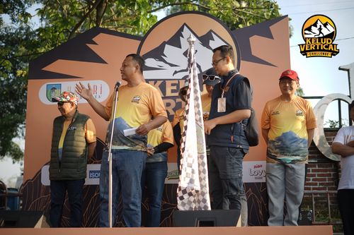 Race photo from Kelud Vertical Challenge 2024