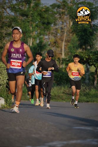 Race photo from Kelud Vertical Challenge 2024