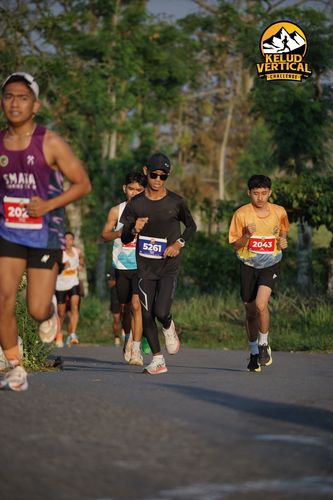 Race photo from Kelud Vertical Challenge 2024